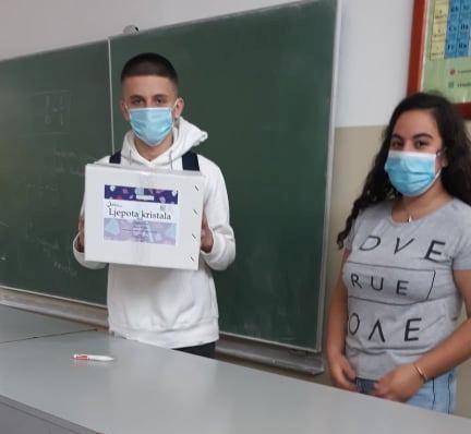 OŠ Bedri Elezaga-     Ulcinj        Priprema kristala za isporuku (4)